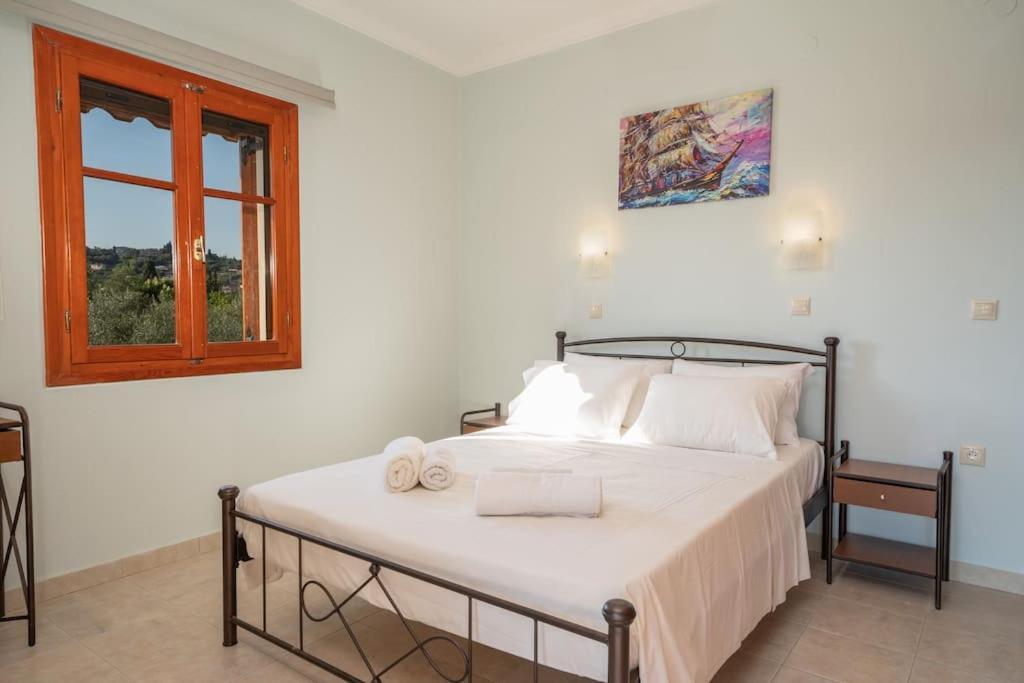 Afroditi Holiday Home- Green View Apartment Свороната Экстерьер фото
